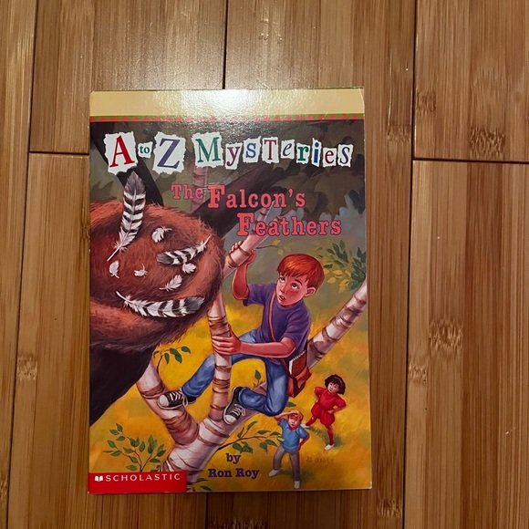 A-Z Mysteries By Ron Roy $5 each book - Picture 7 of 7